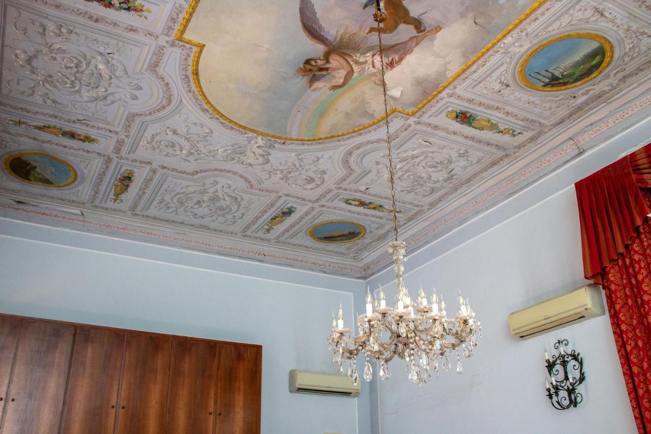Le Stanze Del Vicere Boutique Hotel Napoli Ngoại thất bức ảnh